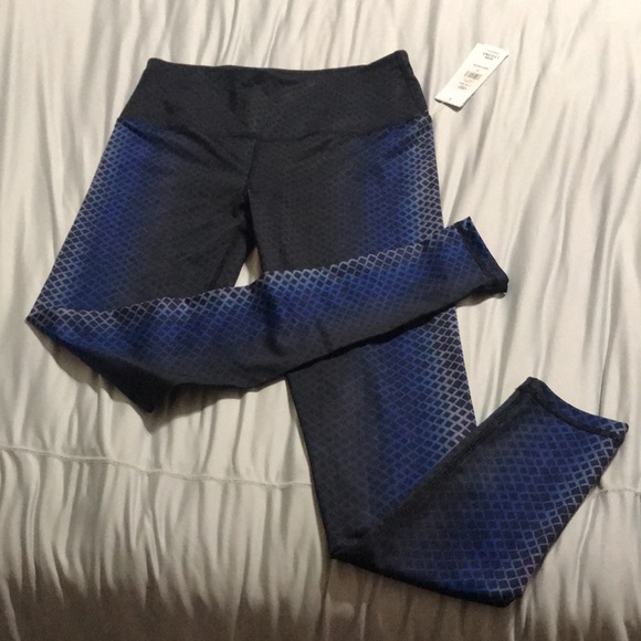 Workout pants lot - Picture 5 of 9